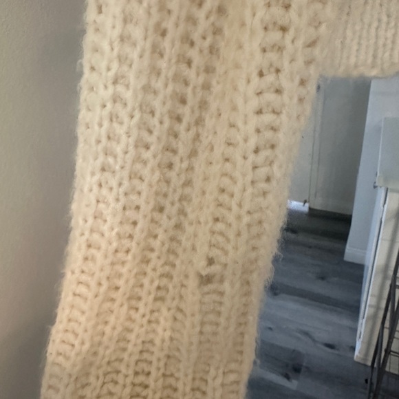 FREE PEOPLE - Cozy Knit Patterned Sweater - White and Brown - Picture 7 of 7